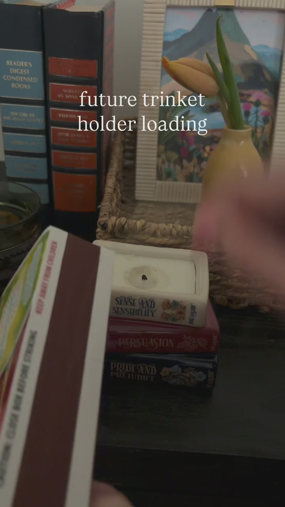 model lighting stacked book candle