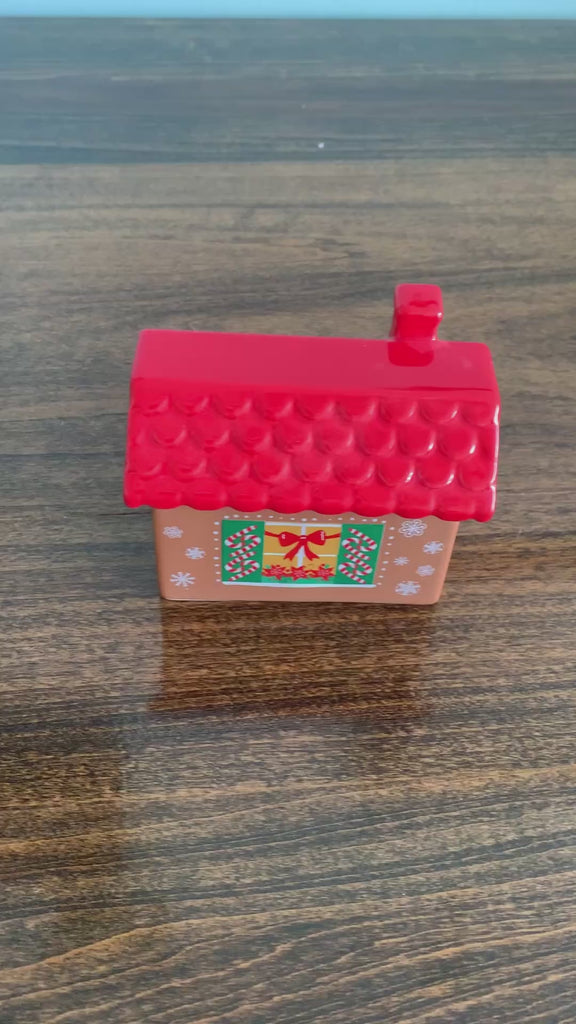 model showcasing gingerbread house trinket box